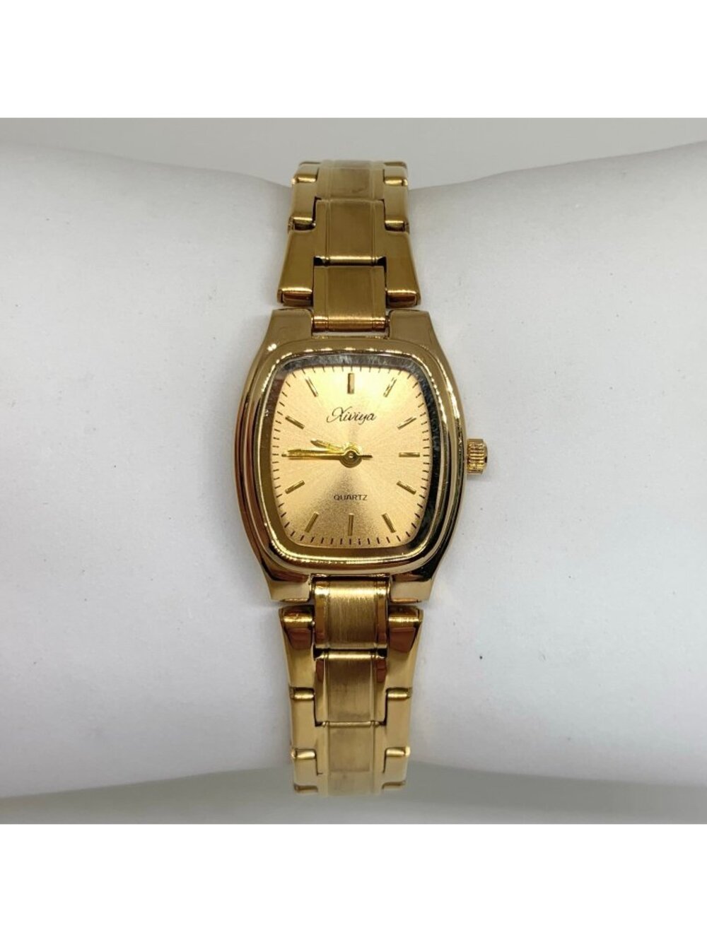 XIVIYA Women's gold tone women’s watch 22mm quartz analog up to 7.5” running